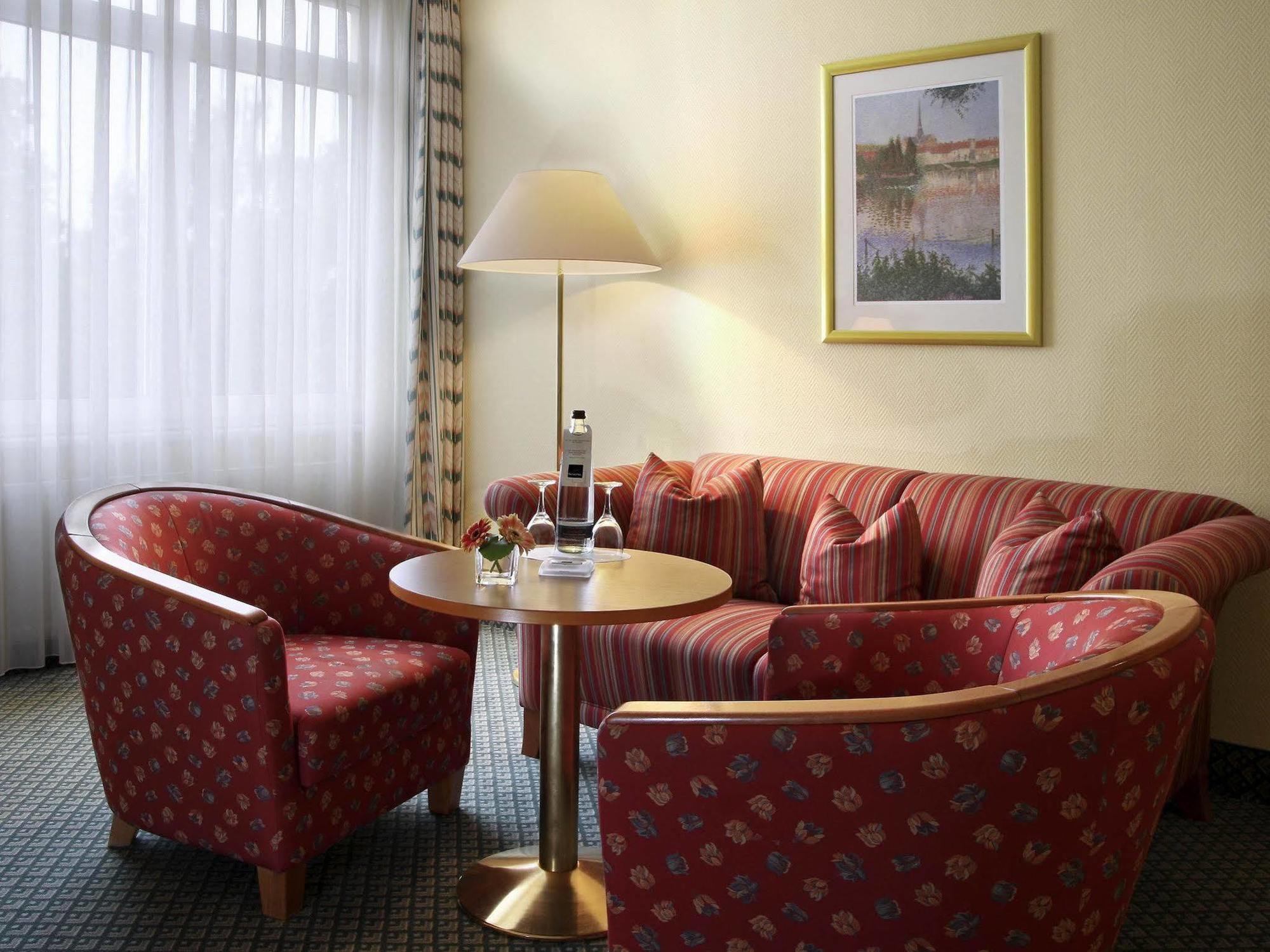Victor'S Residenz-Hotel Гера Экстерьер фото