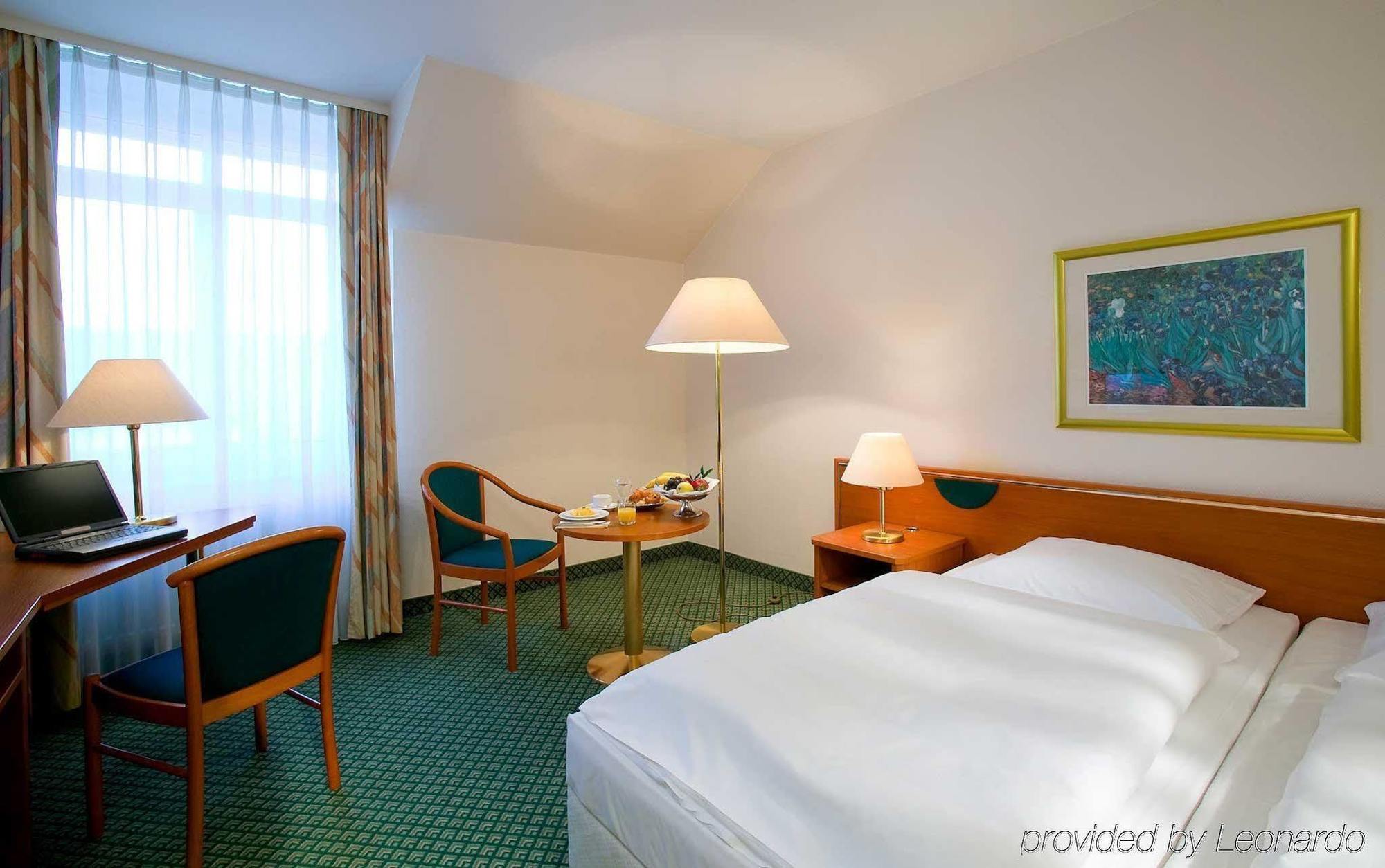 Victor'S Residenz-Hotel Гера Экстерьер фото