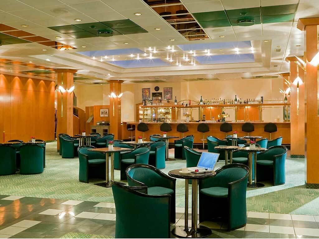 Victor'S Residenz-Hotel Гера Экстерьер фото
